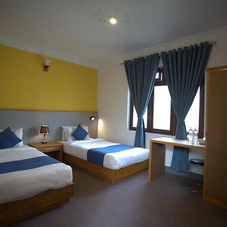 Gaurishankar Backpackers Hostel Pokhara Exterior photo