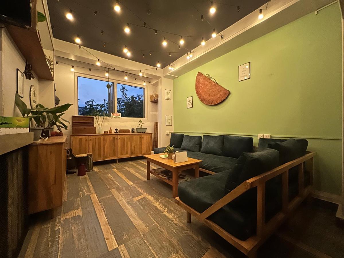 Gaurishankar Backpackers Hostel Pokhara Exterior photo