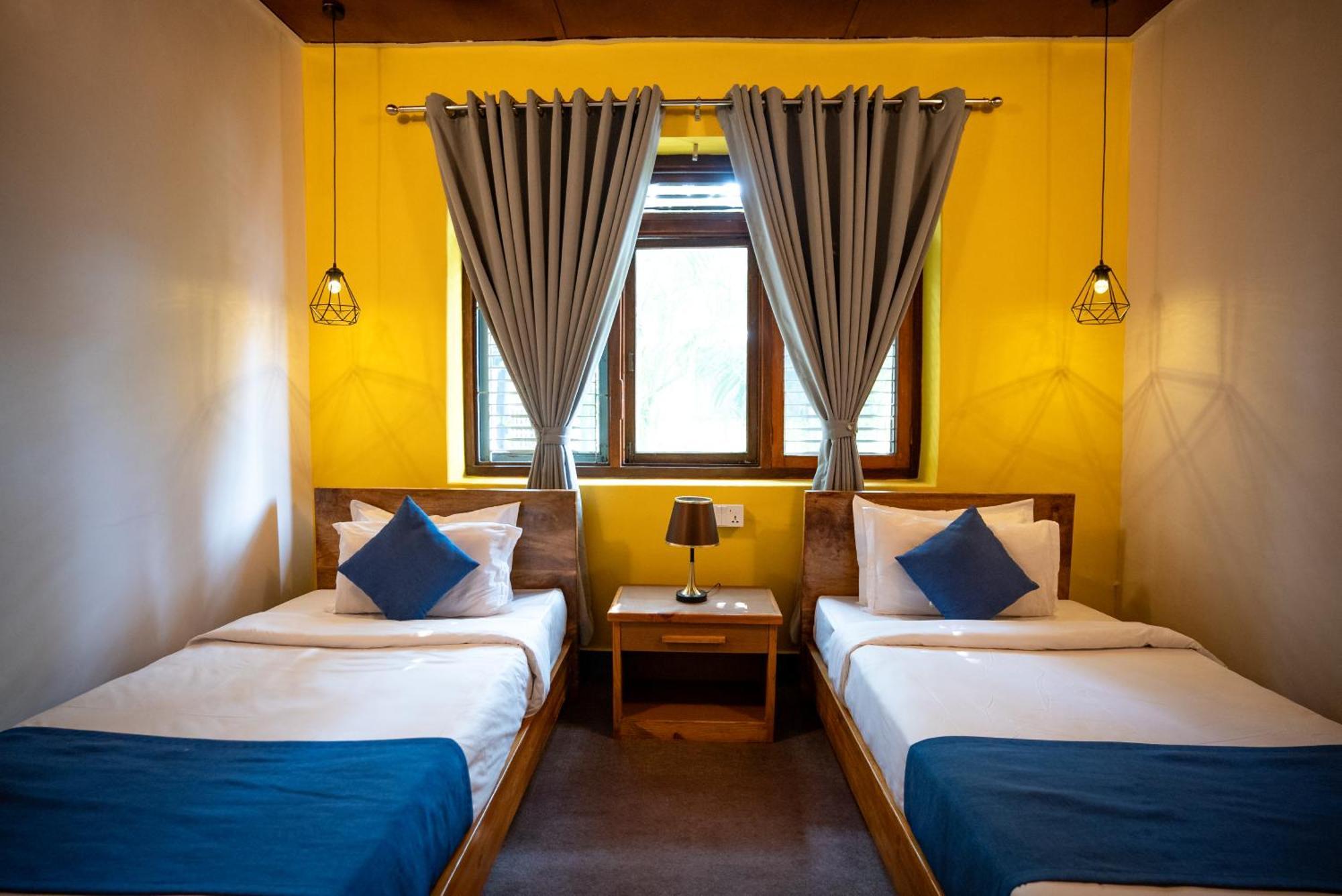 Gaurishankar Backpackers Hostel Pokhara Exterior photo