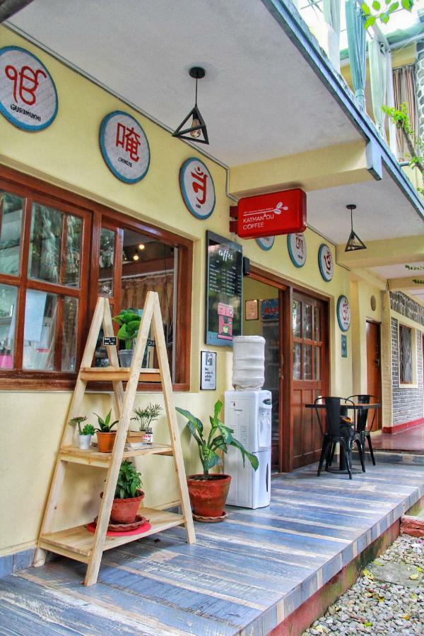 Gaurishankar Backpackers Hostel Pokhara Exterior photo
