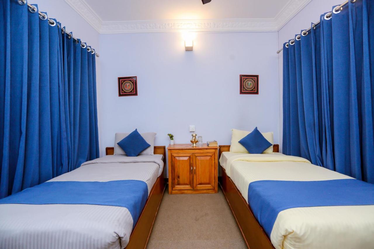 Gaurishankar Backpackers Hostel Pokhara Exterior photo