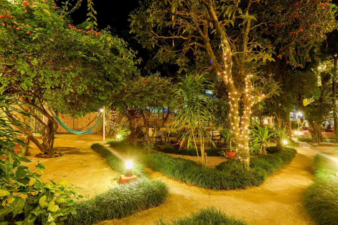 Gaurishankar Backpackers Hostel Pokhara Exterior photo